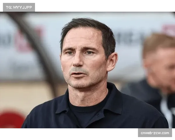 兰帕德率考文垂4分领跑英冠，赛后与球迷互动“农夫三拳”