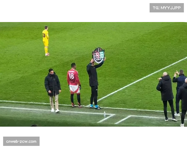 曼联球迷呼吁阿莫林停止使用乌加特：替补登场即丢球成规律