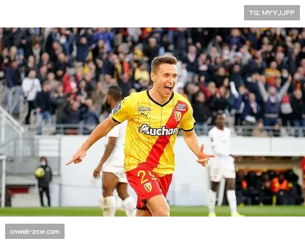 朗斯客场控球率超65%,托利索中场调度显统治力 朗斯客场控球率超65%,托利索中场调度显统治力