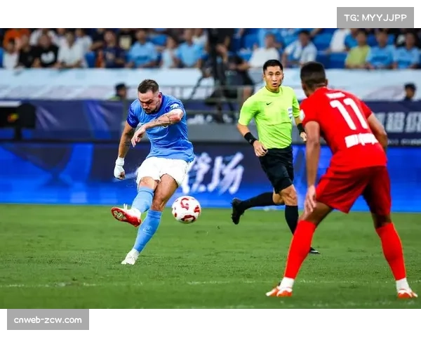 深圳新鹏城主教练因家庭原因暂时离队，由助理教练代理指挥